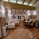 Auszeit Steiraland Penthouse 9 Mit Grossen Balkon Und Parkplatz