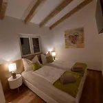 Auszeit Steiraland Penthouse 9 Mit Grossen Balkon Und Parkplatz