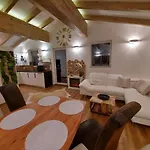 Διαμέρισμα Auszeit Steiraland Penthouse 9 Mit Grossen Balkon Und Parkplatz *
