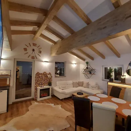Auszeit Steiraland Penthouse 9 Mit Grossen Balkon Und Parkplatz Appartement *
