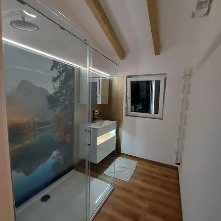 Auszeit Steiraland Penthouse 9 Mit Grossen Balkon Und Parkplatz Appartement *