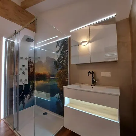 Auszeit Steiraland Penthouse 9 Mit Grossen Balkon Und Parkplatz Appartement *