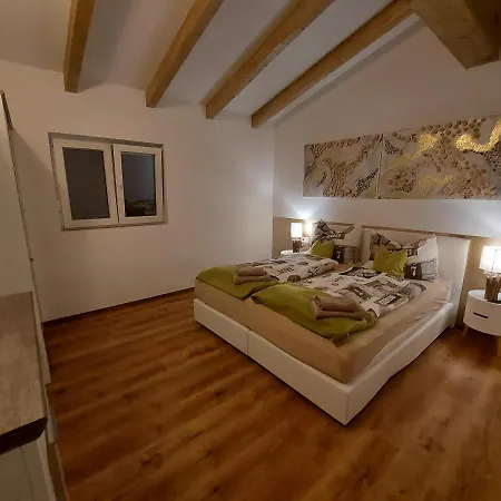 Auszeit Steiraland Penthouse 9 Mit Grossen Balkon Und Parkplatz Leoben (Styria)