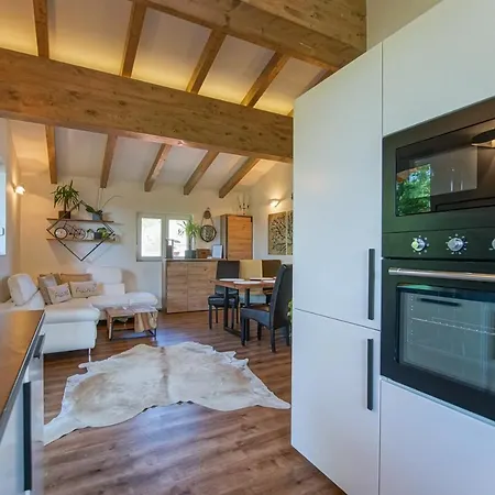 Διαμέρισμα Auszeit Steiraland Penthouse 9 Mit Grossen Balkon Und Parkplatz