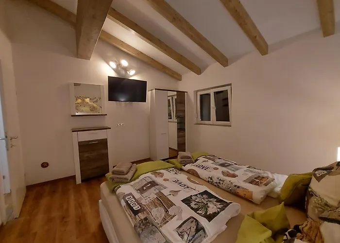 Auszeit Steiraland Penthouse 9 Mit Grossen Balkon Und Parkplatz Appartamento